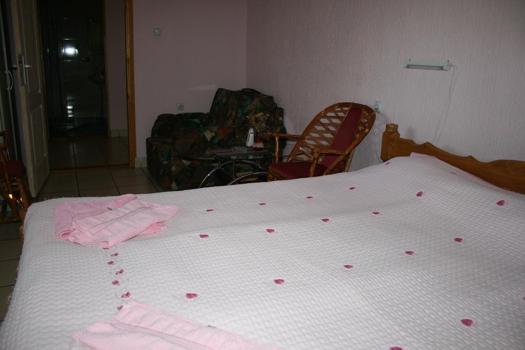 Sobe Rooms Szobak Zimmer Kis Palic Exterior photo