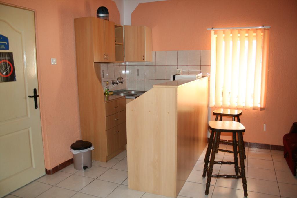 Sobe Rooms Szobak Zimmer Kis Palic Exterior photo