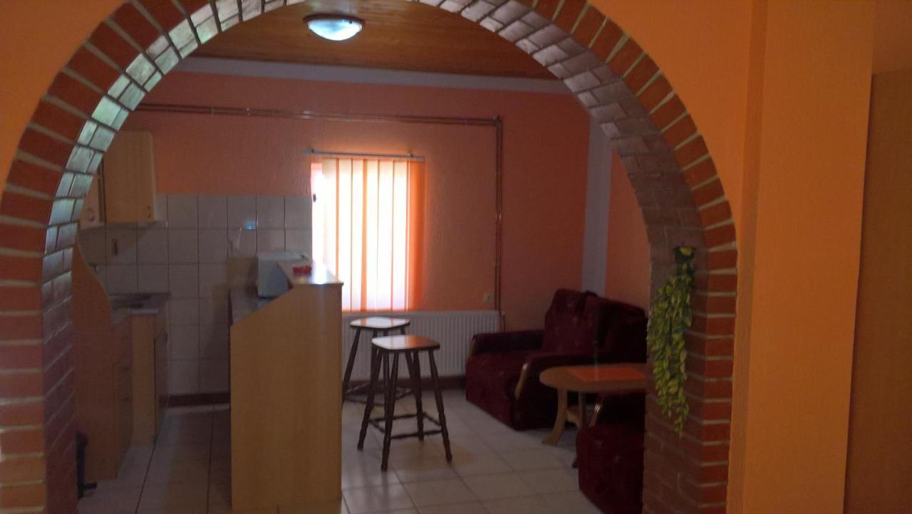 Sobe Rooms Szobak Zimmer Kis Palic Exterior photo